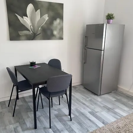 Ferienwohnung Zentral In Apartment